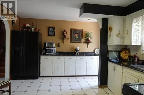 4200 Eastdale Drive Beamsville ON L3J 0N3