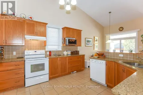 1861 Mickelberry Crescent Ottawa ON K4A 0P2
