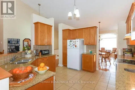 1861 Mickelberry Crescent Ottawa ON K4A 0P2