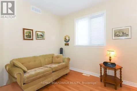 1861 Mickelberry Crescent Ottawa ON K4A 0P2