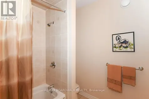 1861 Mickelberry Crescent Ottawa ON K4A 0P2