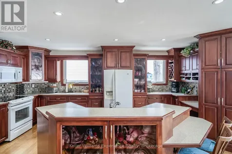 201 Bayfield Avenue Midland ON L4R 5J5
