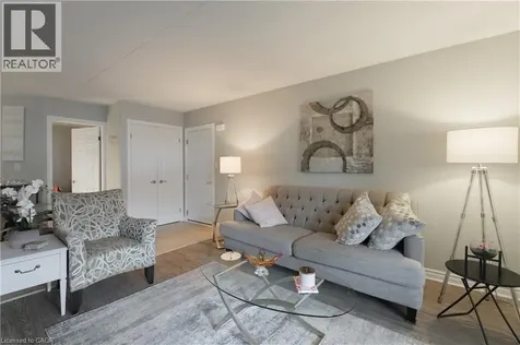 2040 Cleaver Avenue Burlington ON L7M 4C4