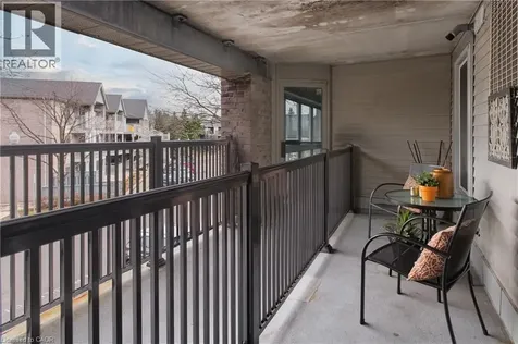 2040 Cleaver Avenue Burlington ON L7M 4C4