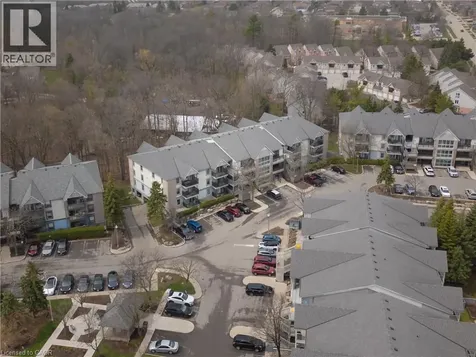 2040 Cleaver Avenue Burlington ON L7M 4C4