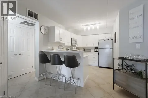 2040 Cleaver Avenue Burlington ON L7M 4C4
