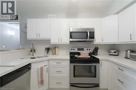 2040 Cleaver Avenue Burlington ON L7M 4C4