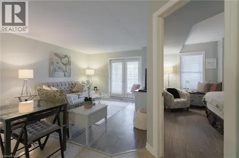2040 Cleaver Avenue Burlington ON L7M 4C4