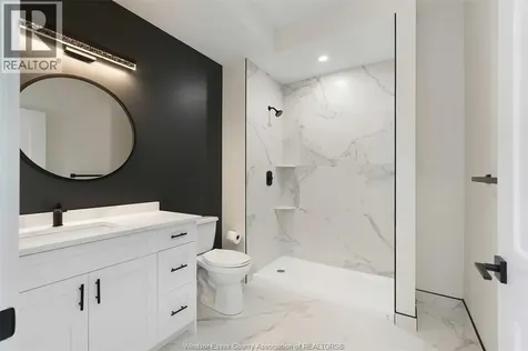 755 Grand Marais Windsor ON N8X 3H8