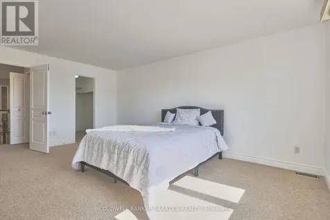 284 Harthill Way Ottawa ON K2J 0P3