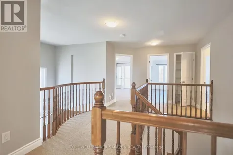 284 Harthill Way Ottawa ON K2J 0P3