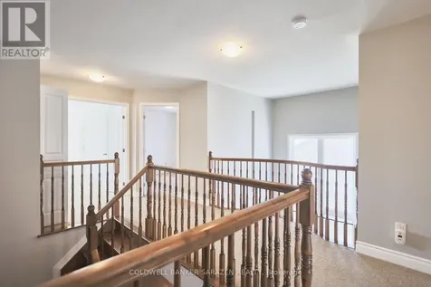 284 Harthill Way Ottawa ON K2J 0P3