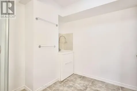 284 Harthill Way Ottawa ON K2J 0P3