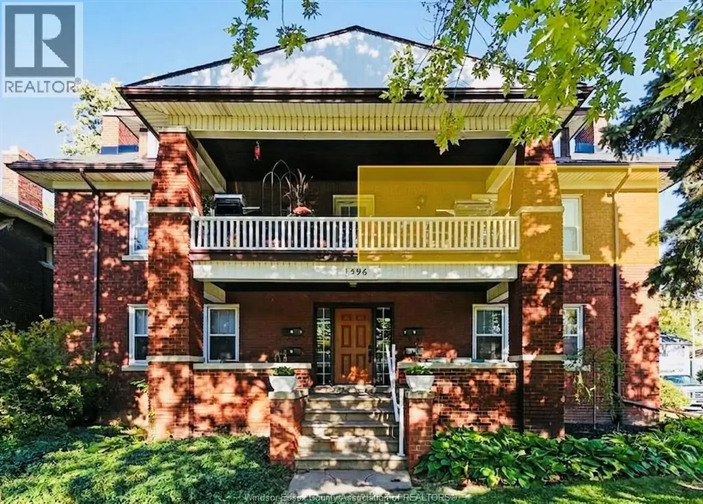 1596 Victoria Windsor ON N8X 1P5