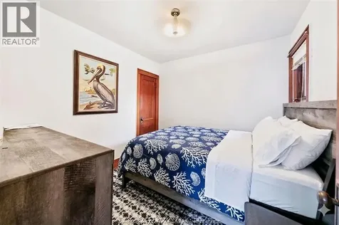 1596 Victoria Windsor ON N8X 1P5