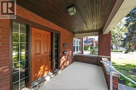 1596 Victoria Windsor ON N8X 1P5