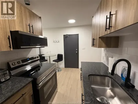 808 Ottawa Street Windsor ON N8X 2C6