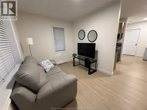 808 Ottawa Street Windsor ON N8X 2C6