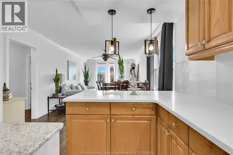 1515 Parent Avenue Windsor ON N8X 4J8