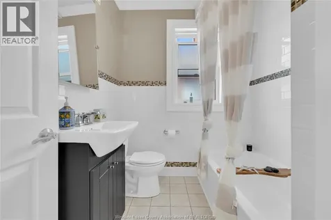1515 Parent Avenue Windsor ON N8X 4J8
