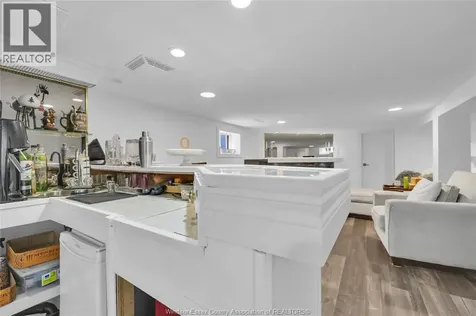 1515 Parent Avenue Windsor ON N8X 4J8