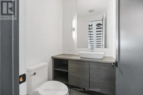 2154 Rice Avenue Ottawa ON K2A 0C4