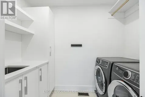 2154 Rice Avenue Ottawa ON K2A 0C4