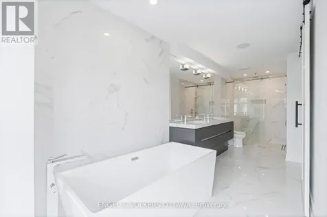 2154 Rice Avenue Ottawa ON K2A 0C4