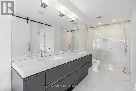 2154 Rice Avenue Ottawa ON K2A 0C4