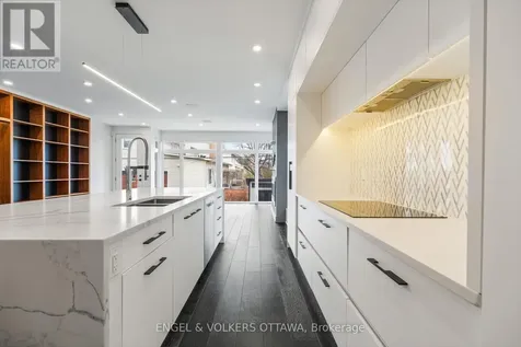 2154 Rice Avenue Ottawa ON K2A 0C4