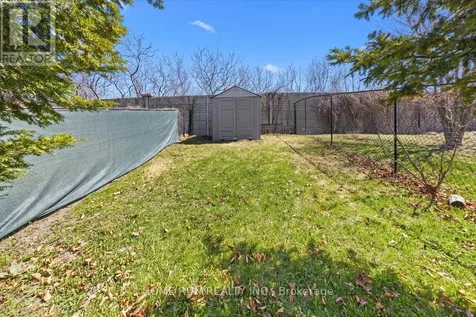 113 Gray Crescent Ottawa ON K2K 3J7