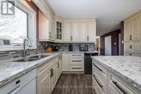 116 Dyer Drive Wasaga Beach ON L9Z 1E5