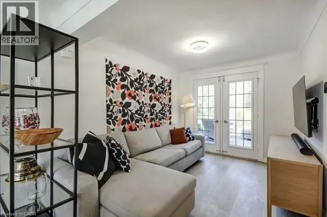 2180 Caroline Street Burlington ON L7R 1M3