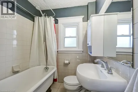 2180 Caroline Street Burlington ON L7R 1M3
