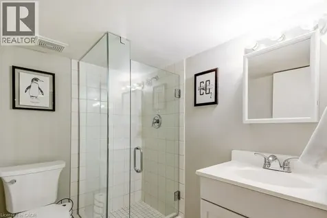 2180 Caroline Street Burlington ON L7R 1M3