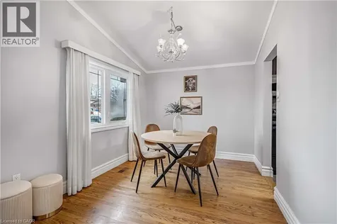 85 Ranchdale Drive Hamilton ON L8V 2L9
