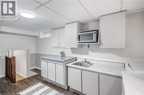 85 Ranchdale Drive Hamilton ON L8V 2L9