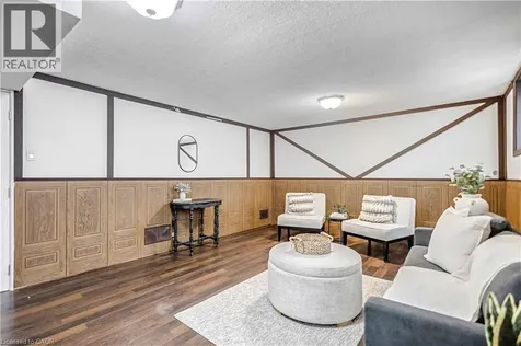85 Ranchdale Drive Hamilton ON L8V 2L9