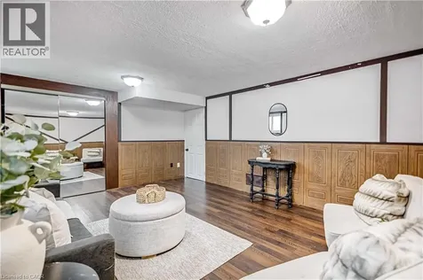 85 Ranchdale Drive Hamilton ON L8V 2L9