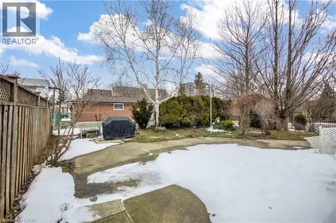 85 Ranchdale Drive Hamilton ON L8V 2L9