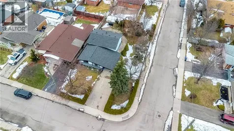 85 Ranchdale Drive Hamilton ON L8V 2L9