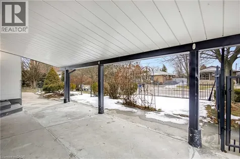85 Ranchdale Drive Hamilton ON L8V 2L9