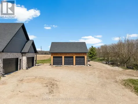 742 Country Squire Road Waterloo ON N2J 4G8