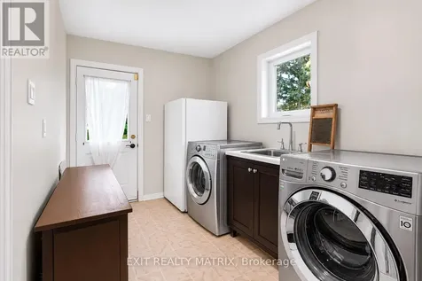 6343 Deermeadow Drive Ottawa ON K4P 1M9