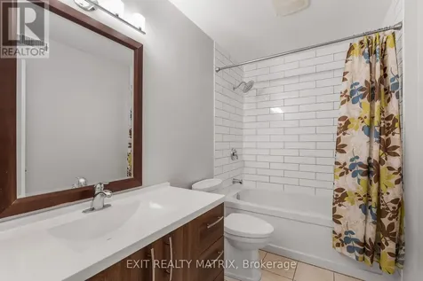 6343 Deermeadow Drive Ottawa ON K4P 1M9