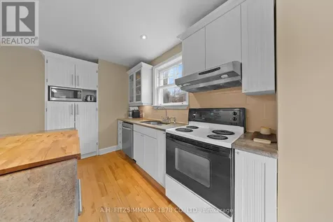 564 Tweedsmuir Avenue Ottawa ON K1Z 5P2