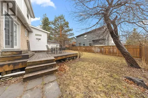 564 Tweedsmuir Avenue Ottawa ON K1Z 5P2