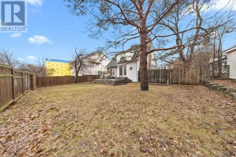 564 Tweedsmuir Avenue Ottawa ON K1Z 5P2