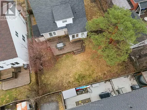 564 Tweedsmuir Avenue Ottawa ON K1Z 5P2
