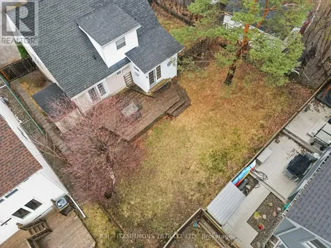 564 Tweedsmuir Avenue Ottawa ON K1Z 5P2